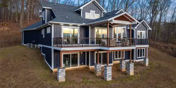 110 Saddle Ridge Drive