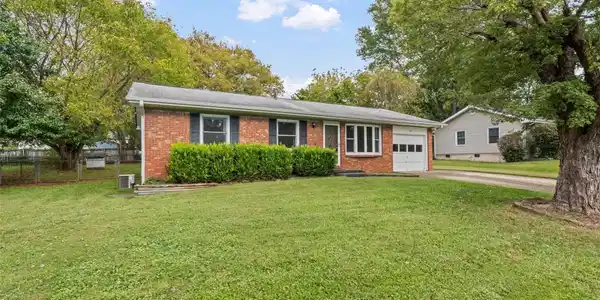 14 Fieldcrest Road