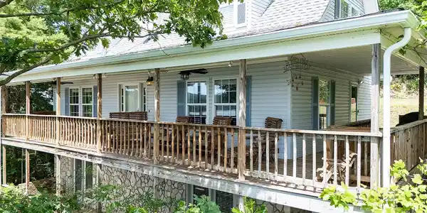 273 Lakewood Circle