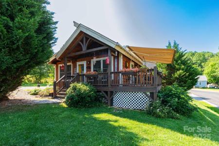 24 Carsen Loop