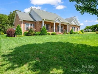 188 Jamesfield Drive