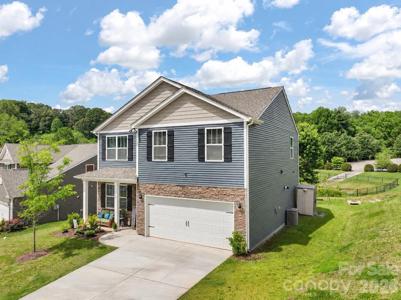 65 Valleywood Drive