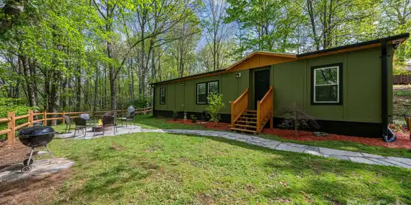 1426 Rainbow Trail