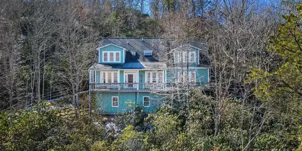 189 Hilltop Road