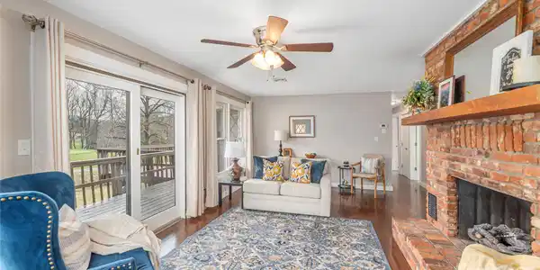 85 Dawn Lane