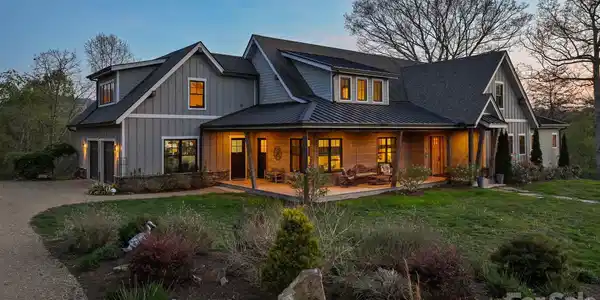 18 Majestic Oak Circle