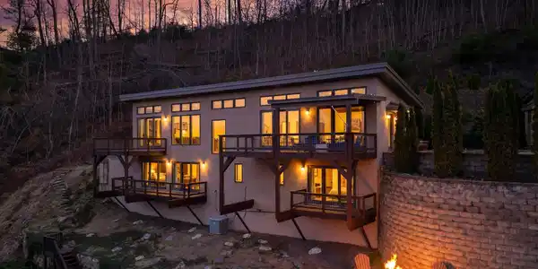 128 Leisure Mountain Road