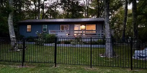 85 Crestwood Circle