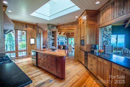140 Wormy Chestnut Road