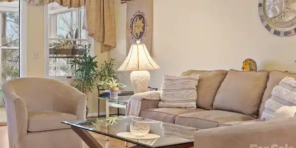 5 Governors Drive