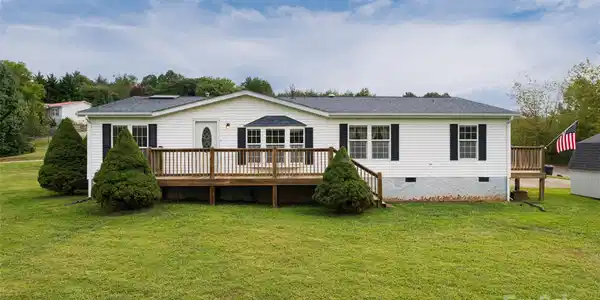 25 One Oak Drive