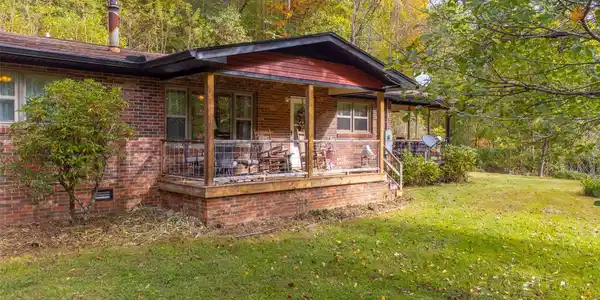 187 Garnet Road