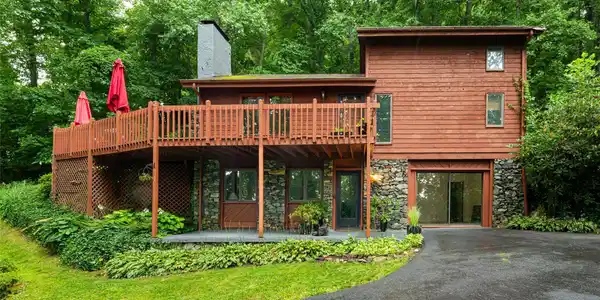 193 Rhododendron Drive
