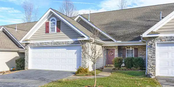 815 West Pointe Drive