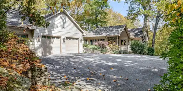 3500 Eagles Nest Road