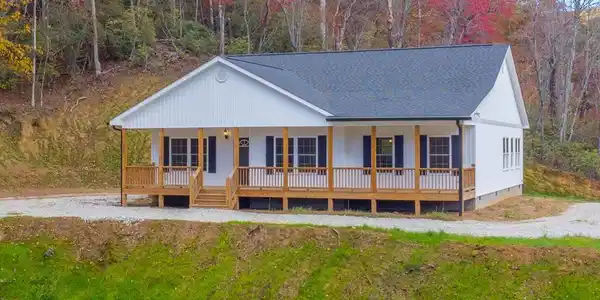 679 Firefly Road