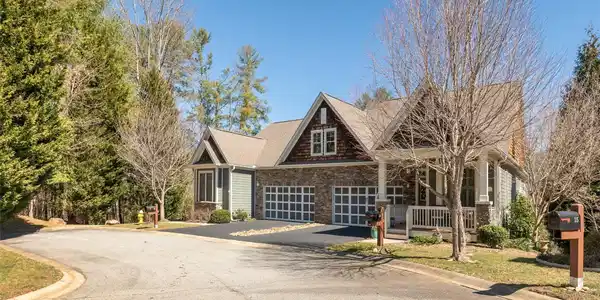 19 N Kaufman Stone Way