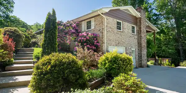 12 Deerwood Drive
