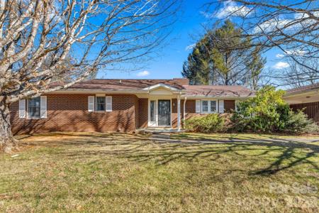 800 Mountain View Road