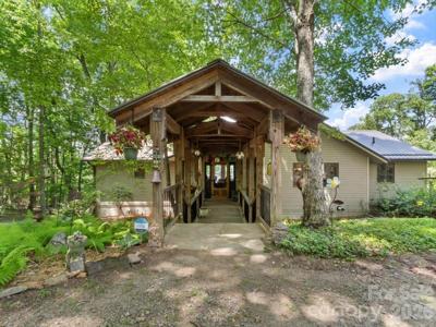 1355 Moonshine Mountain Road