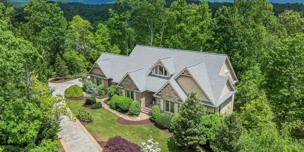 14 Sweet Gum Hill