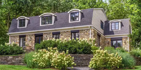 10 Kalimar Heights
