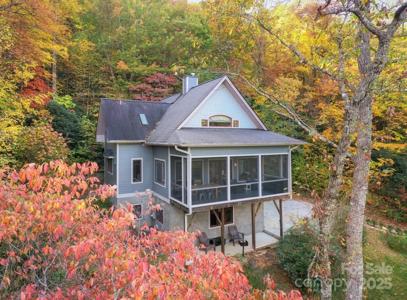 18 Wood Haven Lane