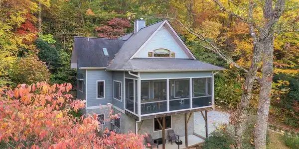 18 Wood Haven Lane