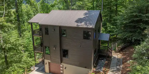 30 Garren View Drive