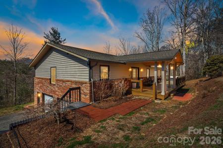 4 Lynnette Drive