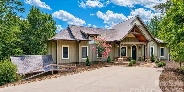 111 Lookout Point