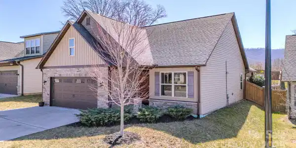 34 Onteora Oaks Drive