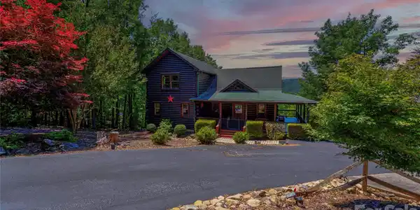 389 Woodgate Drive