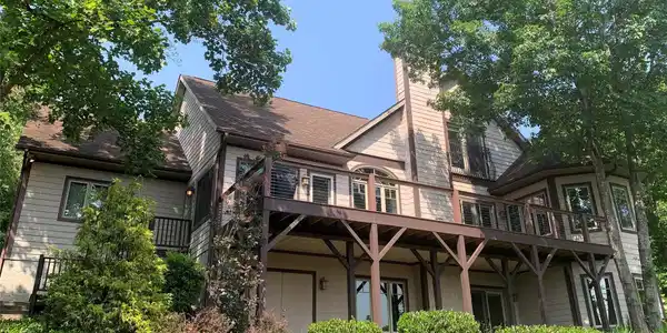 142 Twin Courts Drive