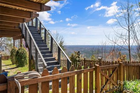 807 Pinnacle Parkway