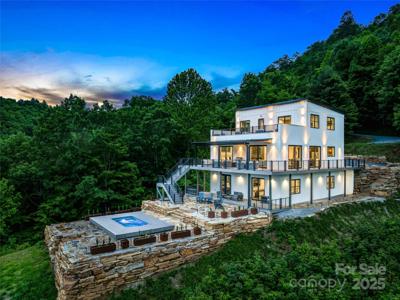840 Fontana Trace Drive
