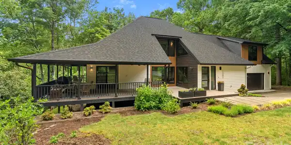 1202 Davis Mountain Road