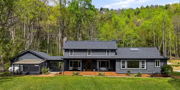 51 Mark Twain Road