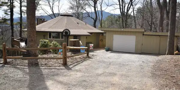 1299 Country Club Drive