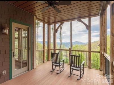 45 Creekside Way