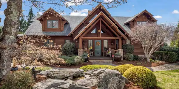 182 Deer Trail
