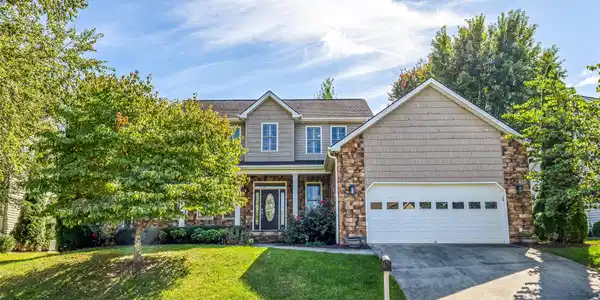 51 Driftstone Circle