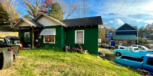 130 Lookout Road
