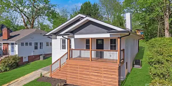 154 Laurel Loop