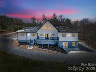 456 Hickory Loop
