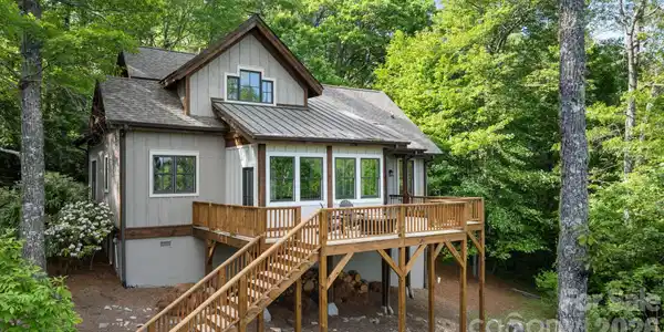 48 Bearfoot Lane