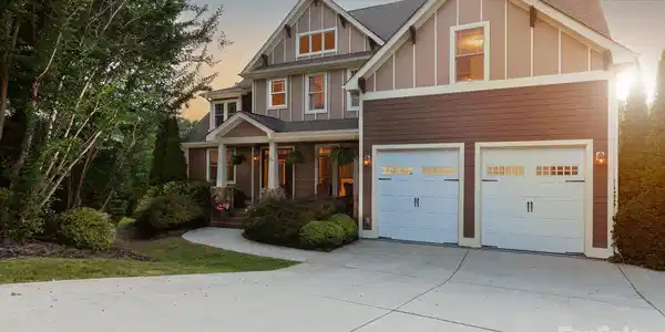39 Village Pointe Lane