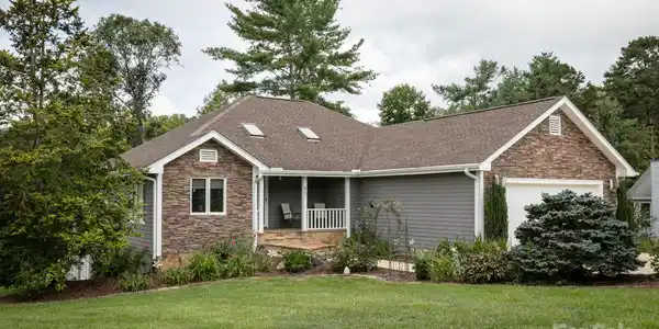 85 Hillcrest Drive