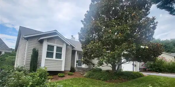 35 Cedarcliff Circle