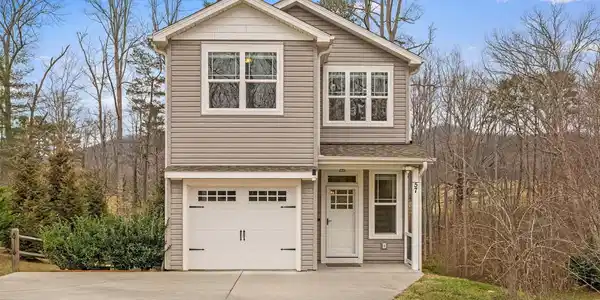 57 Parrot Road